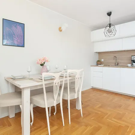 דירה Jasny I Elegancki W Sopocie By Renters סופוט